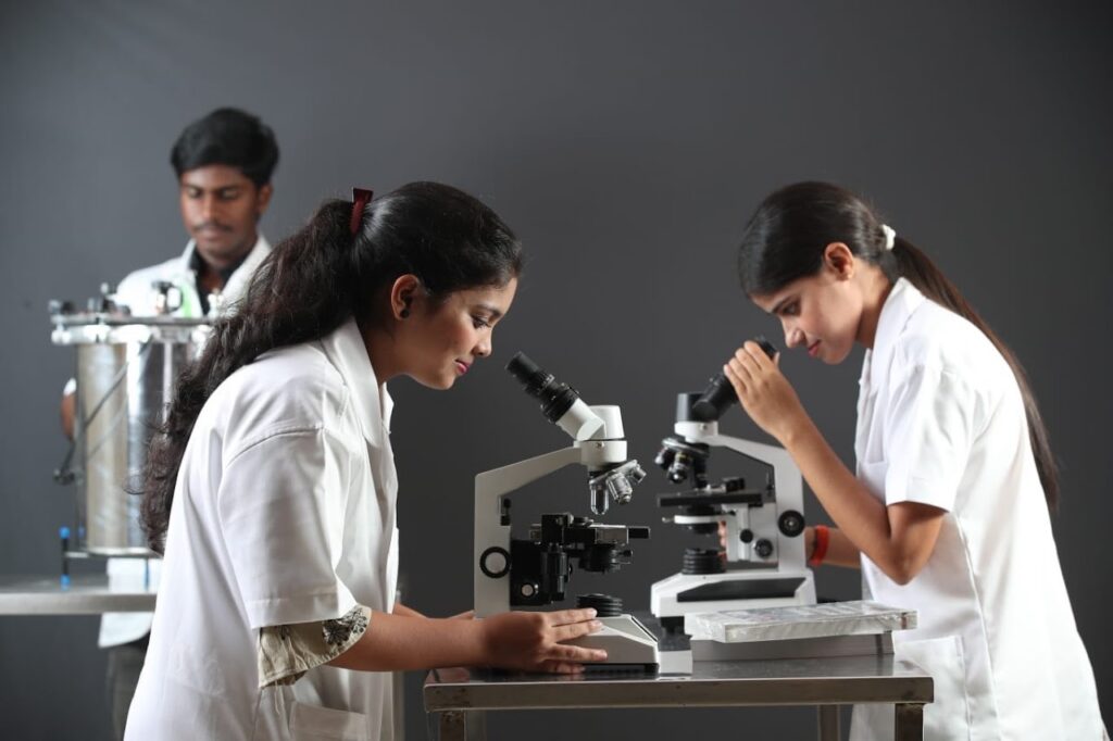 DMLT Course in Thane